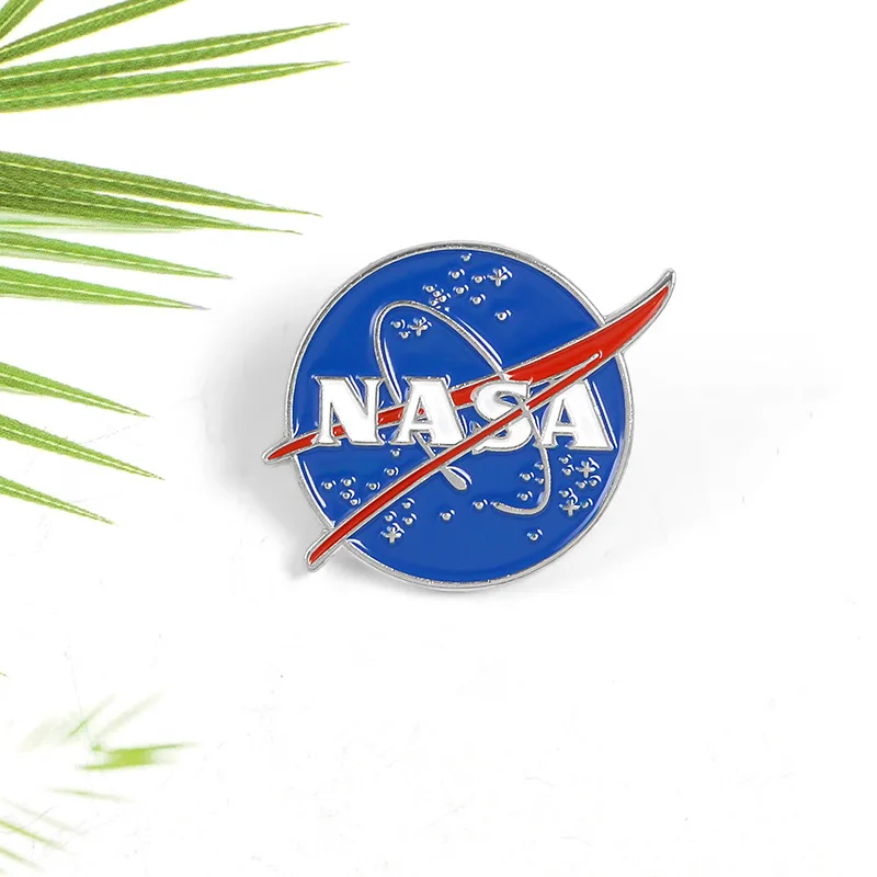 Stock Factory Direct NASA Badge NASA Astronaut Space Suit Aerospace Souvenir Brooch Soft Enamel Lapel Pin