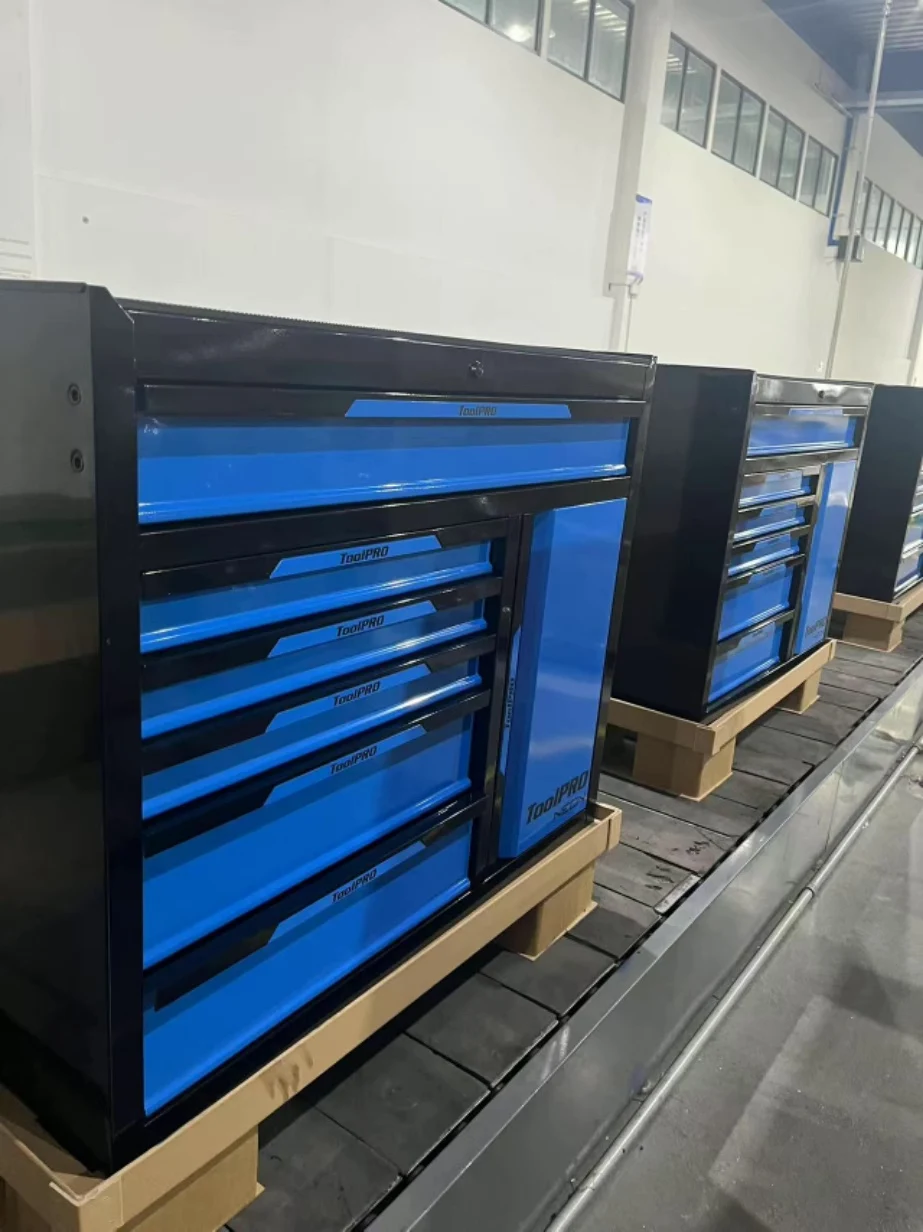 tool cabinet493-9