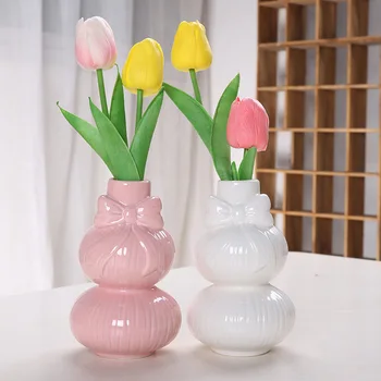 Modern Design Creative Ceramic Bow Vase Cross-Border Ornament for Home Decor for Living Room Flower Arrangements