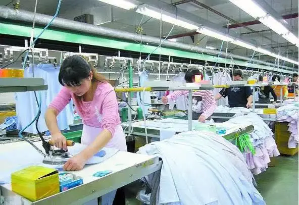 Guangzhou Guchen Clothing Co., Ltd. 2