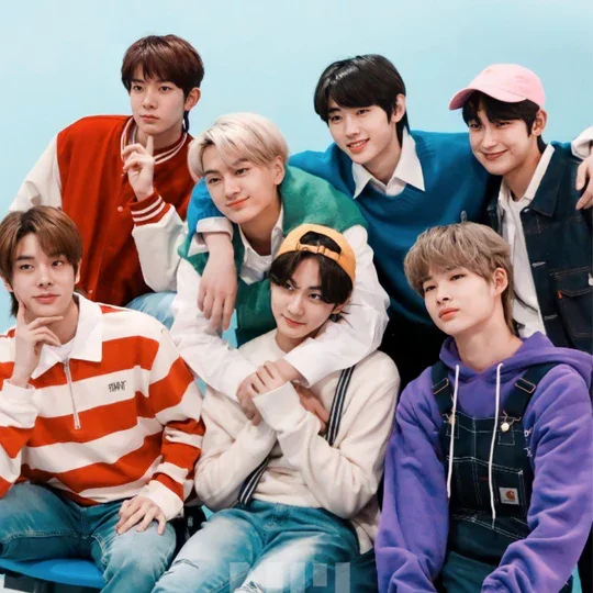 Deco Kpop Korean Star Group Sticker - Buy Bt S Stickers Kpop,B Ts