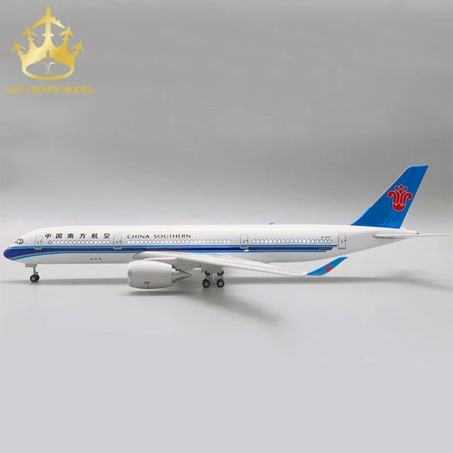 Airbus A350 China Southern Airlines - 1:142 Model with LED