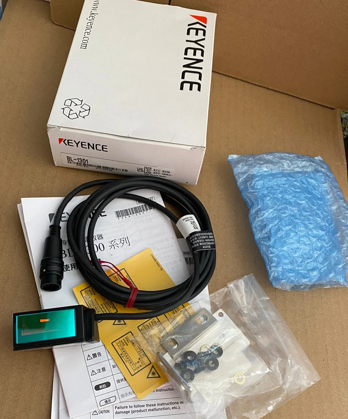 KEYENCE BL-1301HA Digital 1D Laser Barcode Reader for Logistics