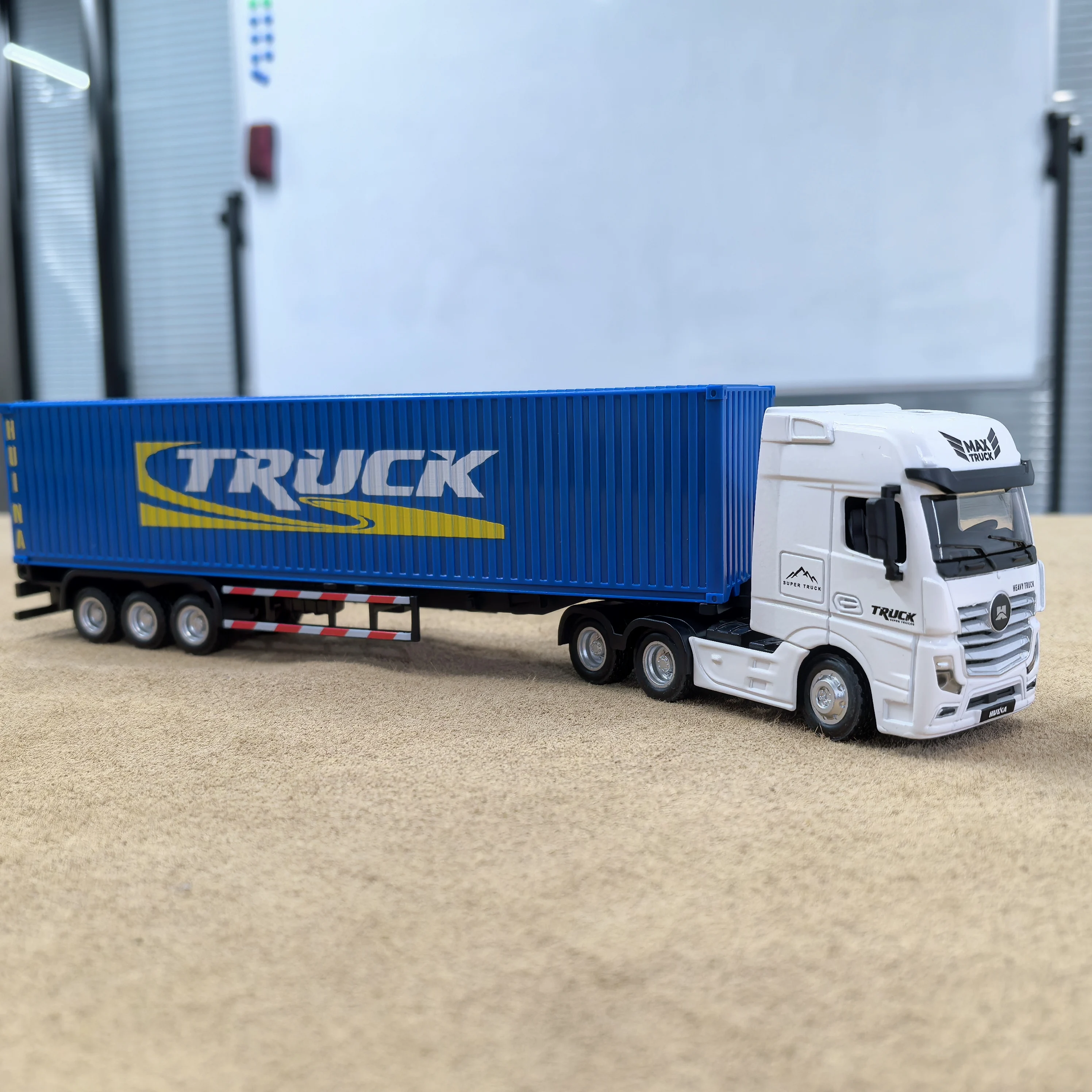 【A】TRUCK Alloy Diecast Truck Model  Customized Scale 1:50 Shipping Line Logistics Freight  Gift Container Truck Models