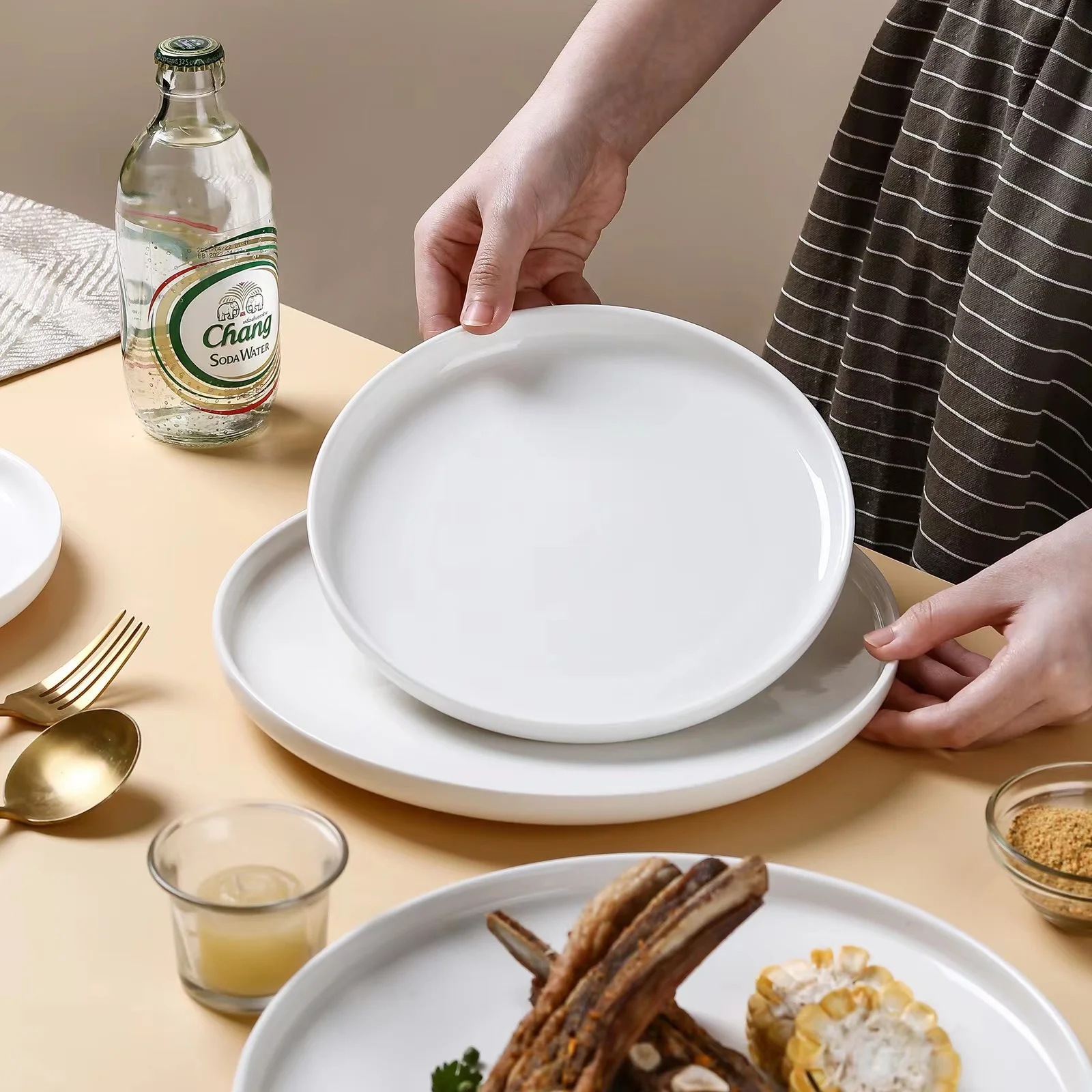 ceramic plates (2).jpg