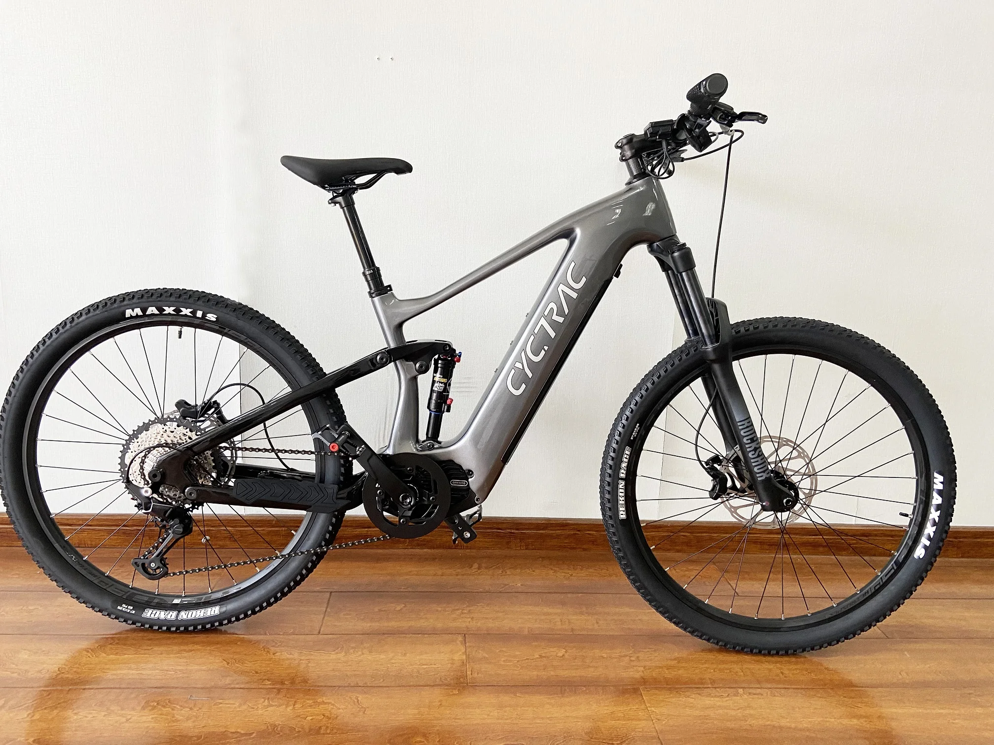 Carbon Fiber EMTB 250W Full Suspension Electric Bike