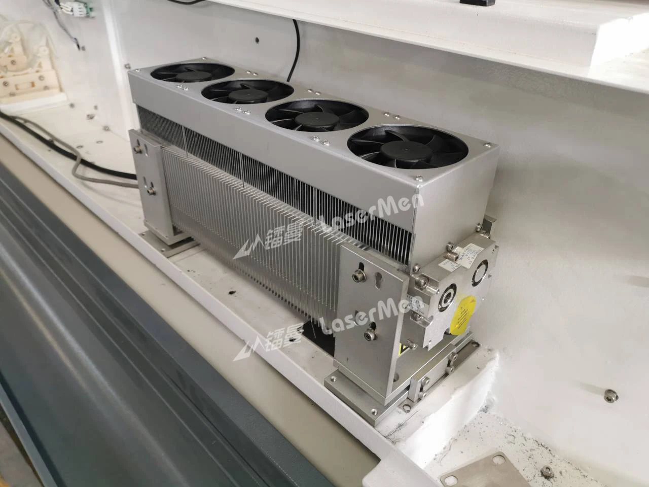 Co2 50w Desktop Mini Laser Cutter Engraver Machine RF CO2 Laser 80w Metal Tube for Nonmetal Laser Engraving