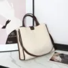 Bianco con marrone
