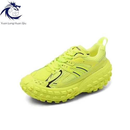 2023 New Women's Luxury Designer Sneakers Casual Bullet Spaceship Chunky Shoes for Men