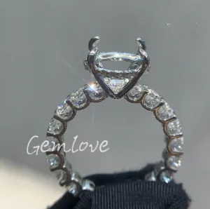 2026 New Fashion 18K Gold Women's Ring, IGI Certified Lab-Grown Round Diamond, Prong Setting Design, Women's Exclusive