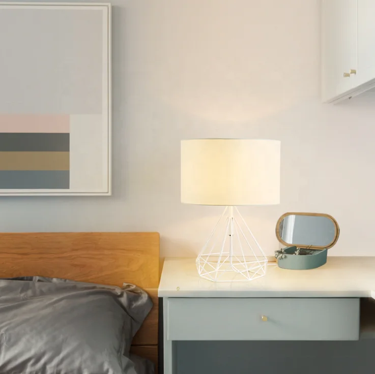 Hot Sale Gold Metal Side Table Light E27 Hotel Home Decor Desk Lighting Modern Bedroom Bed Lamp Luxury Bedside Table Lamp