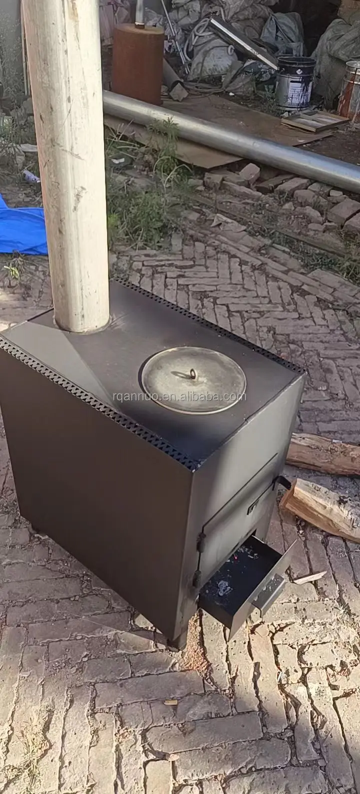 An Energysaving And Environmentally Friendly Winter Heating Stove That