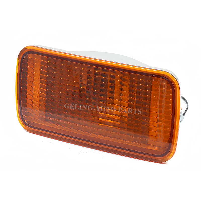Geling Truck Spare Body Parts Fog Lamp Yellow Turn Signal Lamp for Nissan Ud Pkb Cwm454 1994 Truck