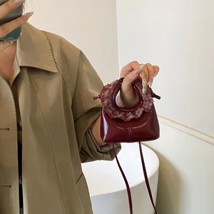 Dumpling Aped Oulder Bag Women's Versatile Mini Crossbody Bags Autumn Winter Retro PU Leather New Girl Cute Coin Purse
