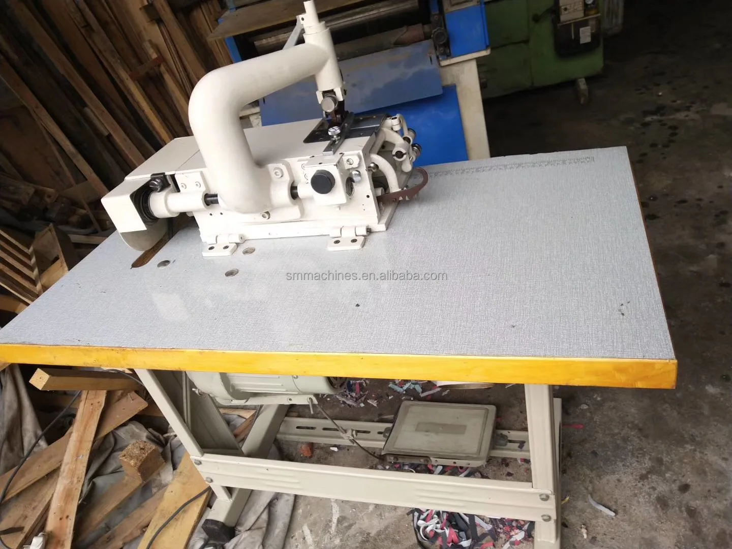 Good Quality CS-747 Golden Wheel Sewing Leather Machine Leather Bag Skiving  Machine With Low Price