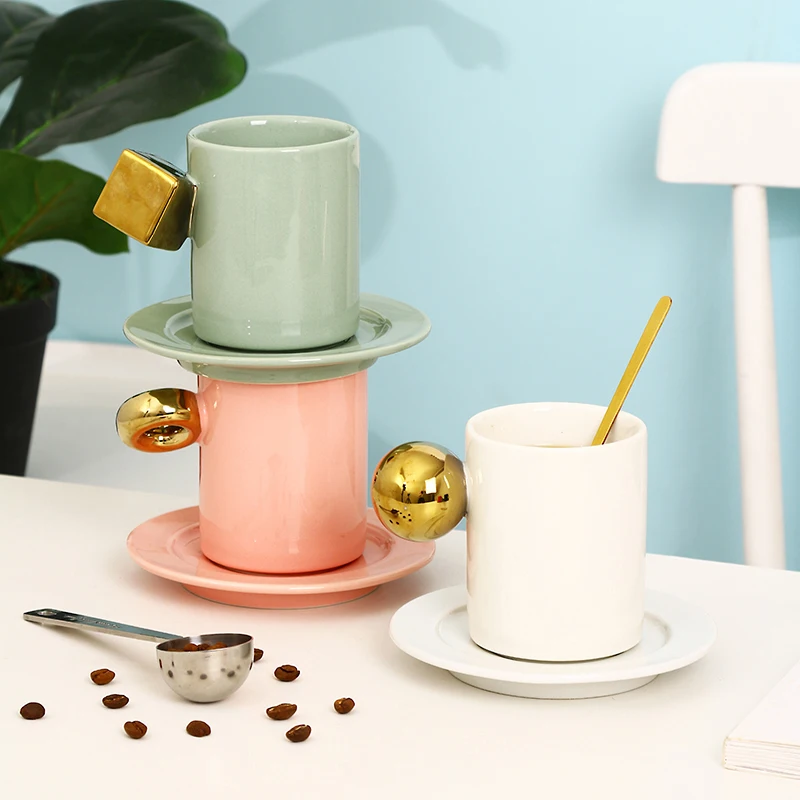 Promotional Eco Ware 220ml Porcelain Coffee Mug Normal Size Cappuccino Espresso Cups Golden Handle Ceramic Cold Safe Camping