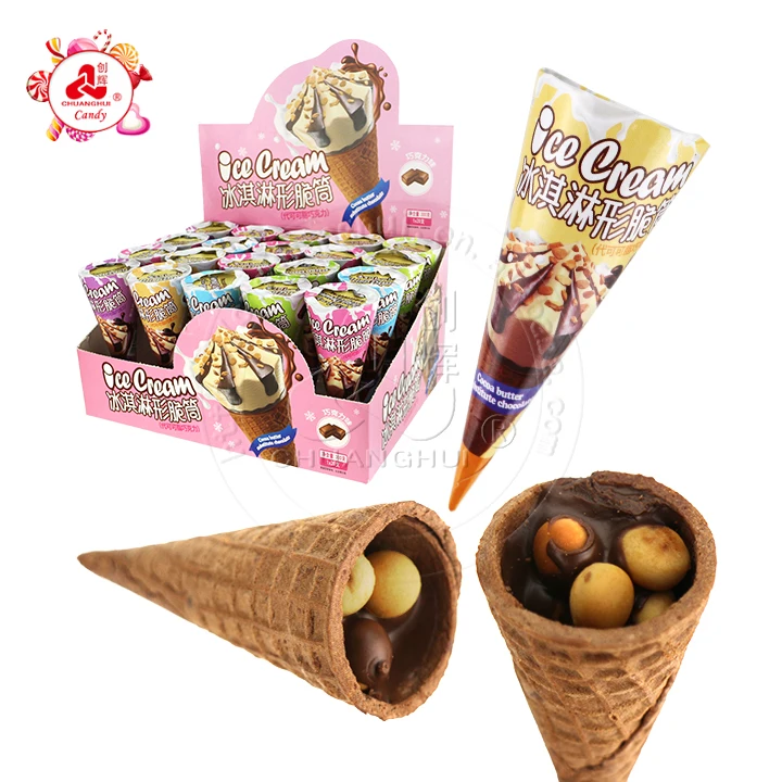 サクサクしたアイスクリームコーン型のチョコレートビスケットボール