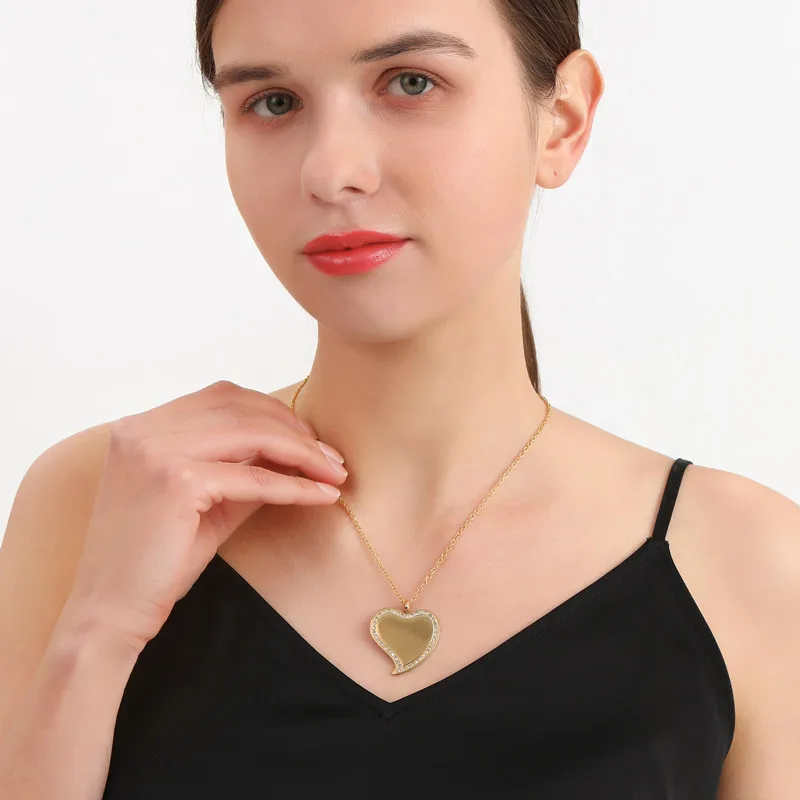 Ins Hot Sale Jewelry Engraving Stainless Steel Design Circle Heart