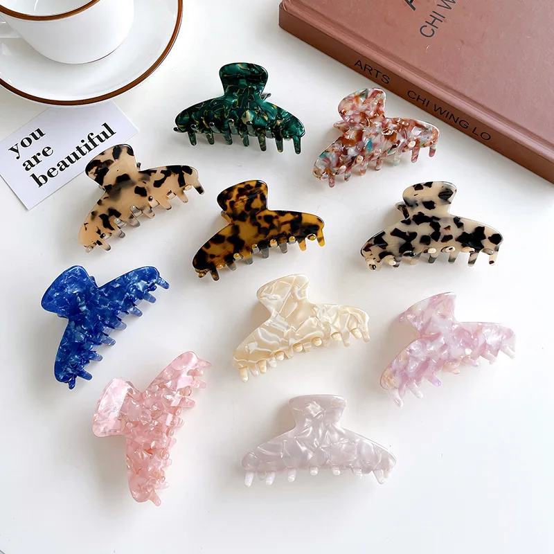hair claw clips (1).jpg
