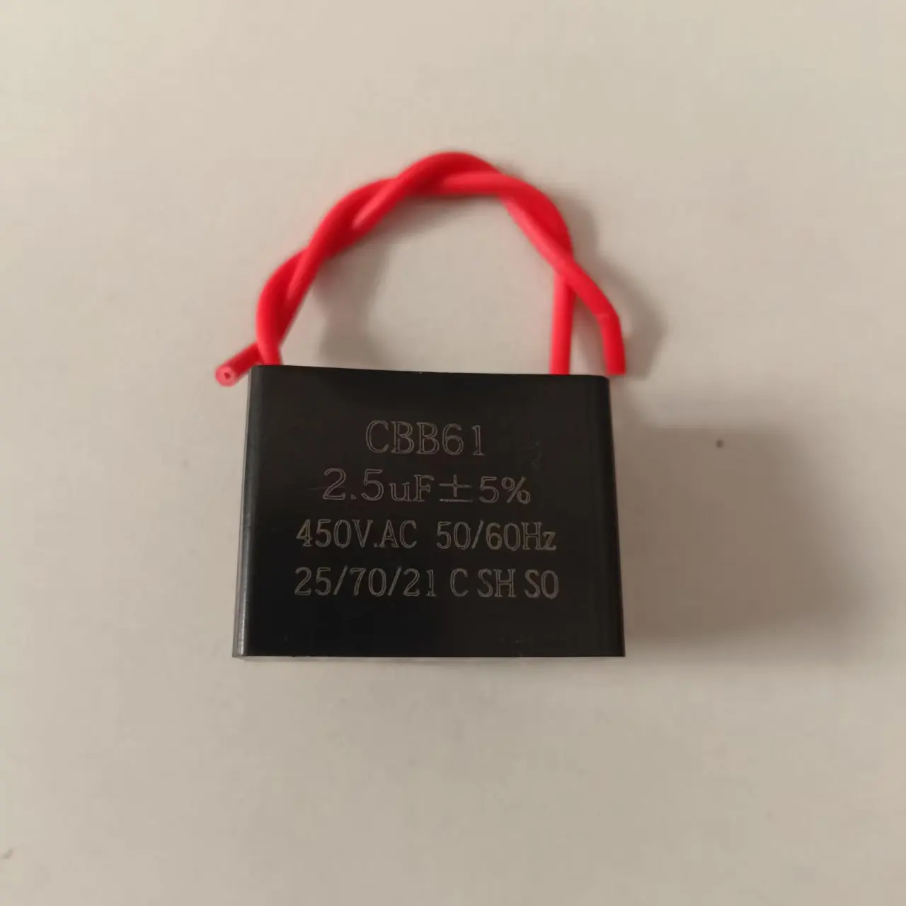 CBB61 2Uf 2.5Uf 3.5Uf 450V square fan AC motor capacitor with wire.