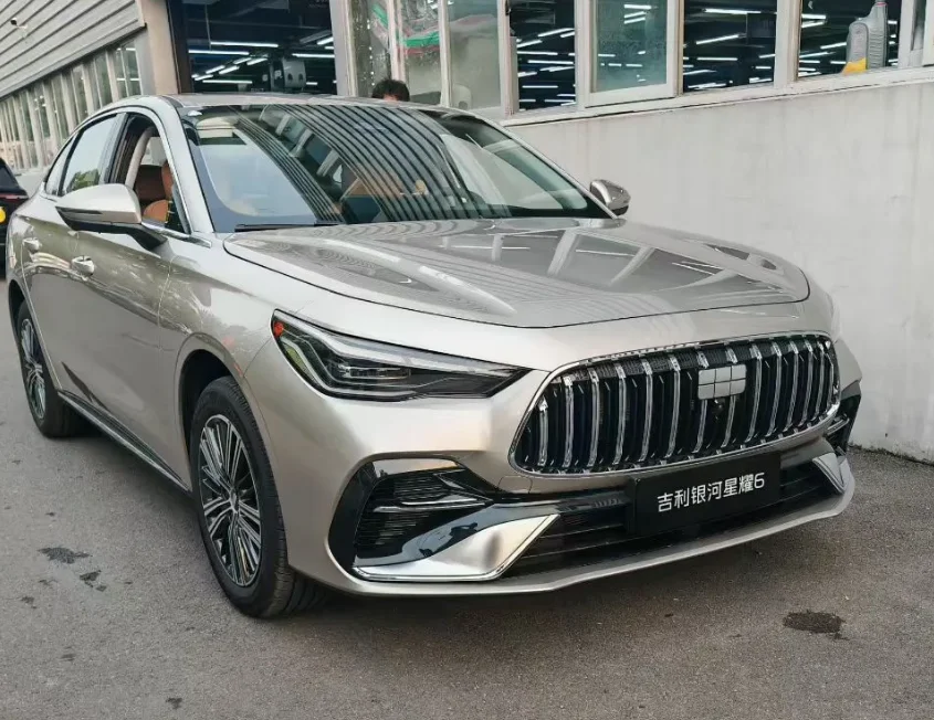 China Hot Sale New Energy Car 2026 GEELY Galaxy Xingyao 6 120KM