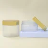 glassato con coperchio dorato