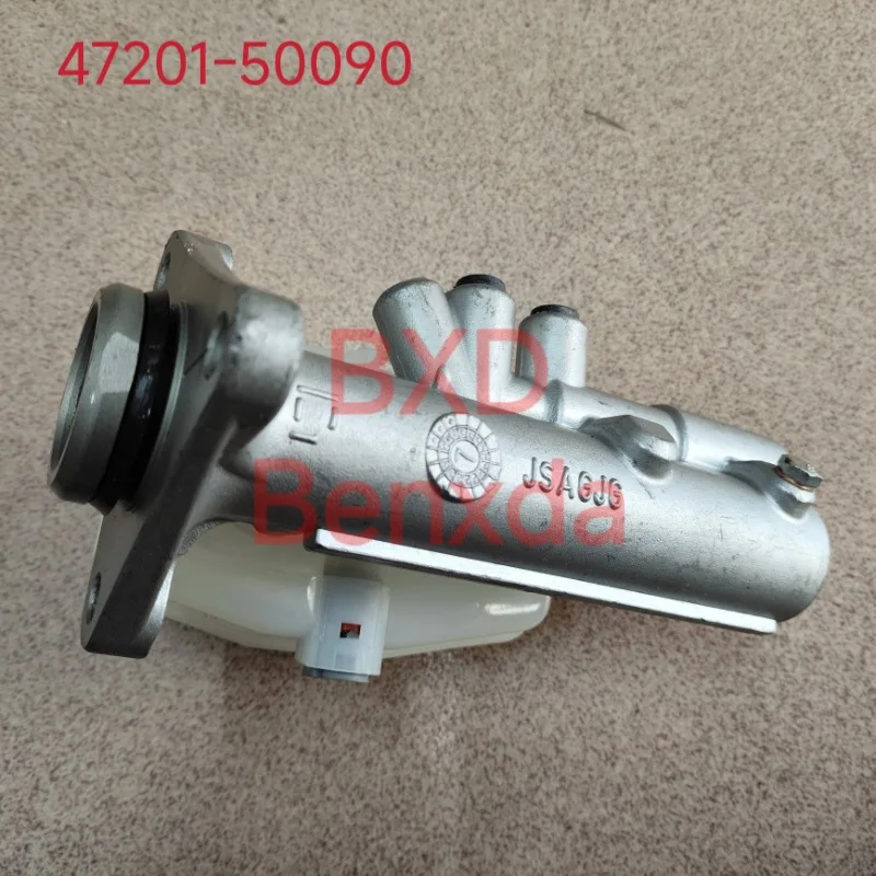 47201-50090 New UCF10 Brake Master Cylinder for Lexus LS400