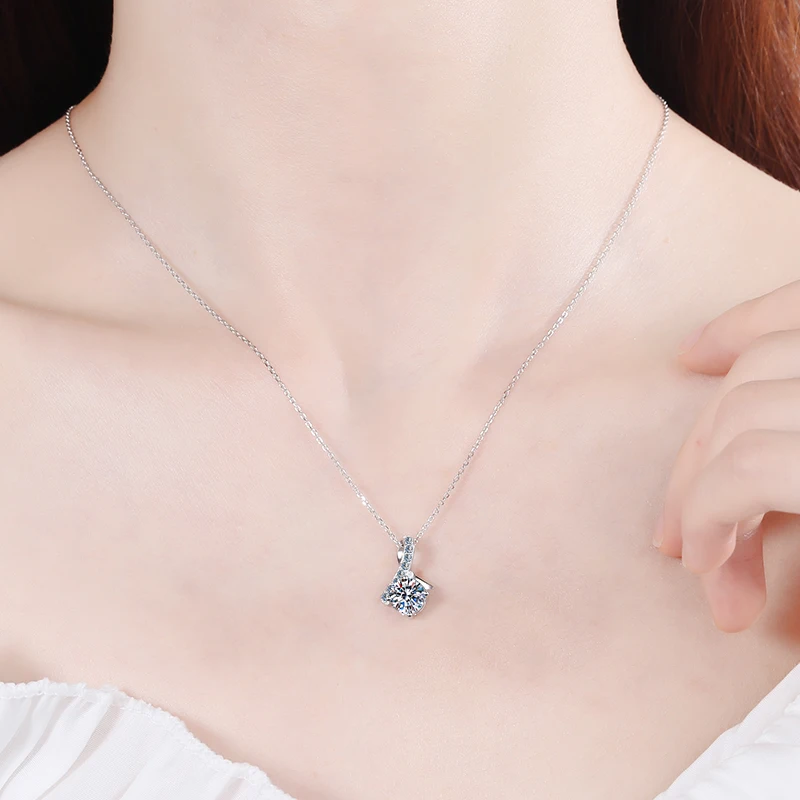 Minimalist S925 Silver Moissanite Pendant Necklace