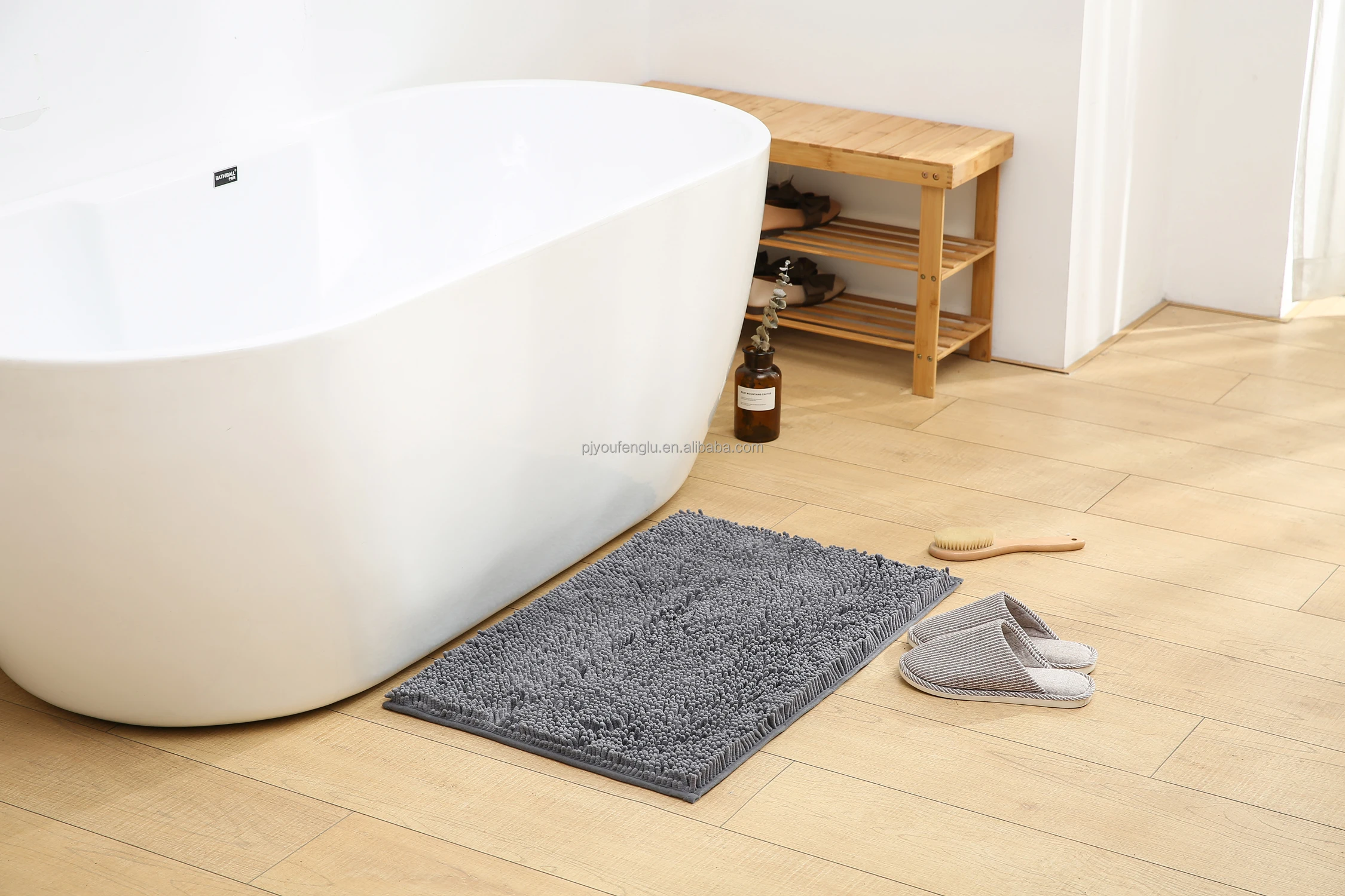  bathroom bath mat, thick soft Chenille floor mat, non-slip shower mat, super absorbable door mat supplier