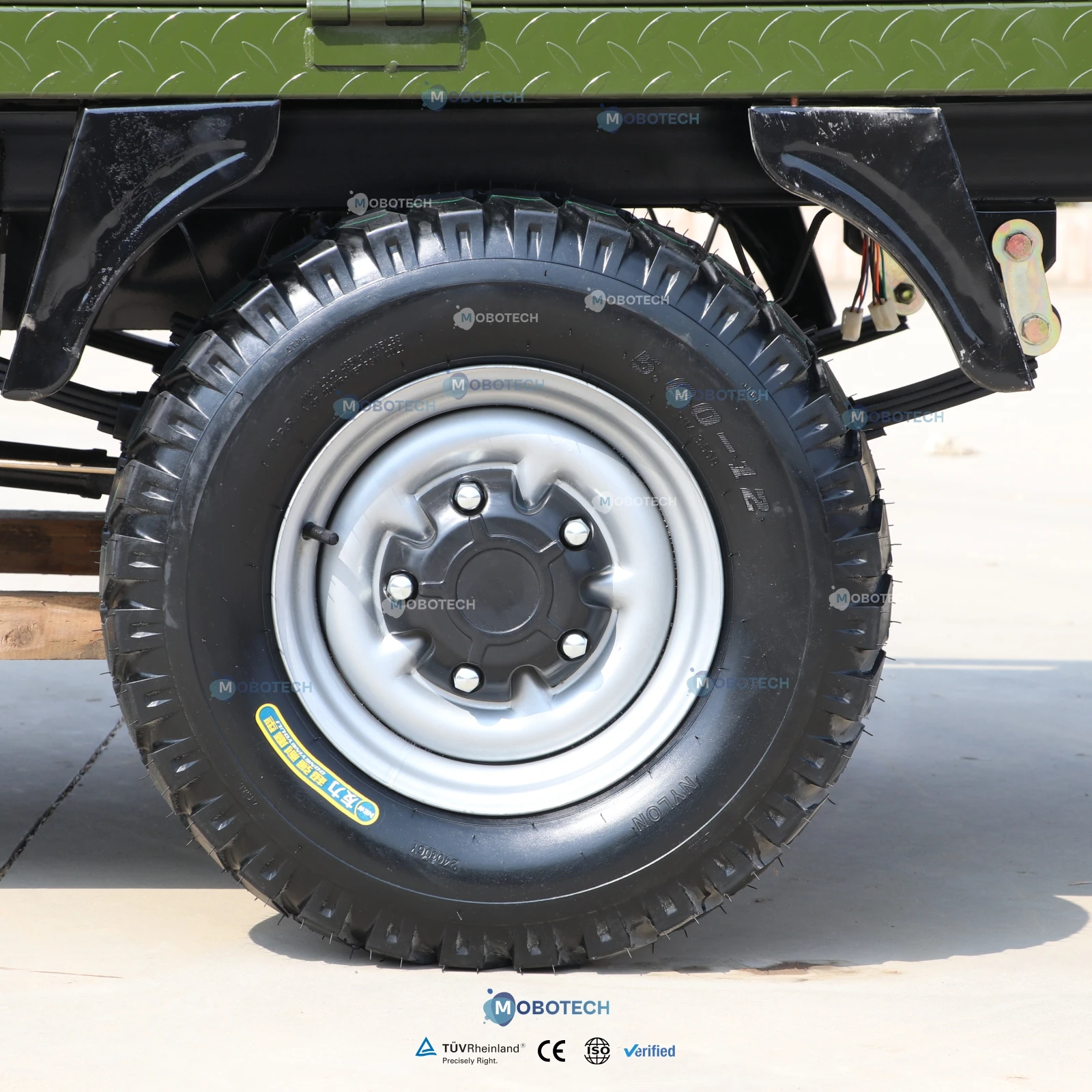 Three-wheeled Motorcycle with Gasoline Engine, Agricultural Dump Air-cooled Tricycle/ Water Cooled Customizable