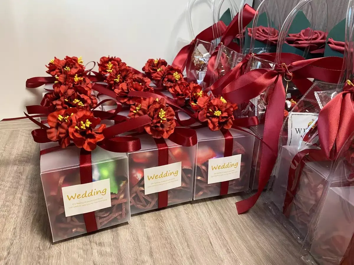 20 Scatoline Regalo Trasparenti 7x7x10 Cm - In PVC Per Bomboniere, Matrimoni E San Valentino