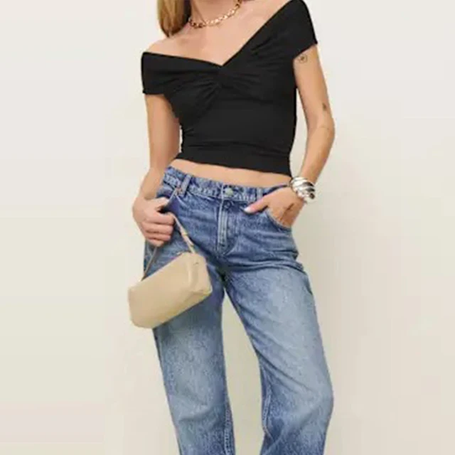 Premium Fabric Women's T-Shirt Daily Elegance Party Glamour Must-Have High-End Black Shoulder Twist Top Slim Fitting Cut