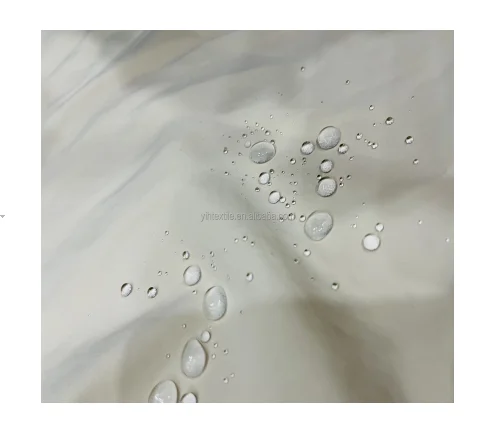 Он состоит из низкой эластичные шелковые нити 100%