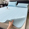 Bleu ciel - Style drap de lit