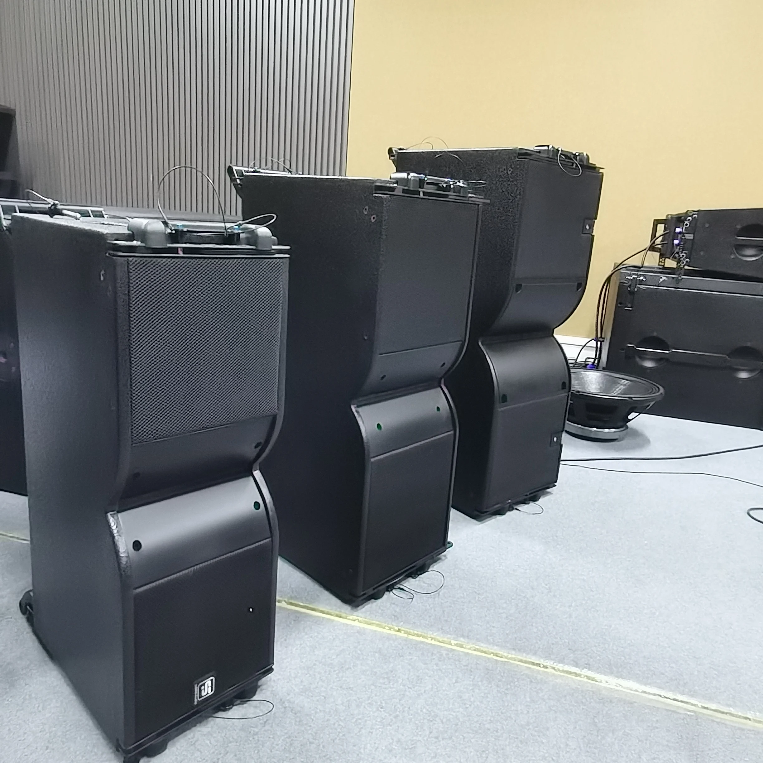K12 Dual 12 Inch Line Array Speakers - Professional Sound