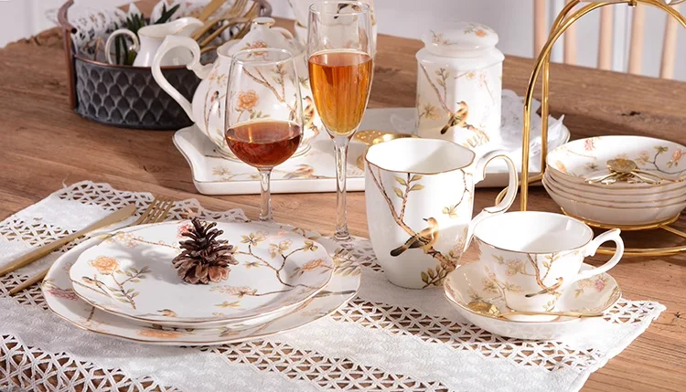 New Style Fine Porcelain Dinner Set New English Afternoon Scented Tea Set Black Tea Cup Home High-end European Tea Pot Set details