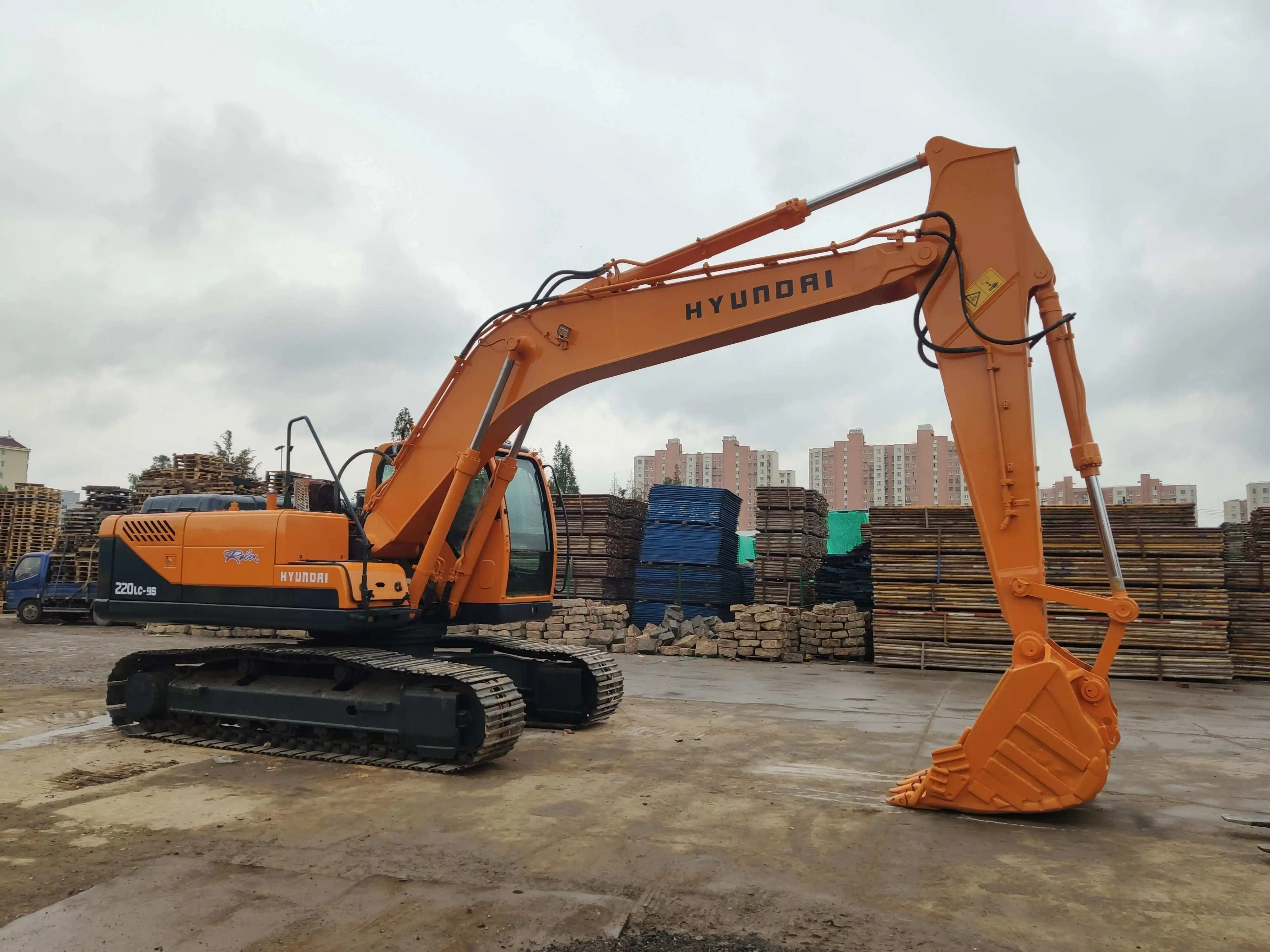 Used Hyundai Excavator 220lc-9 20 Ton Hyundai 220 215 225 Used ...