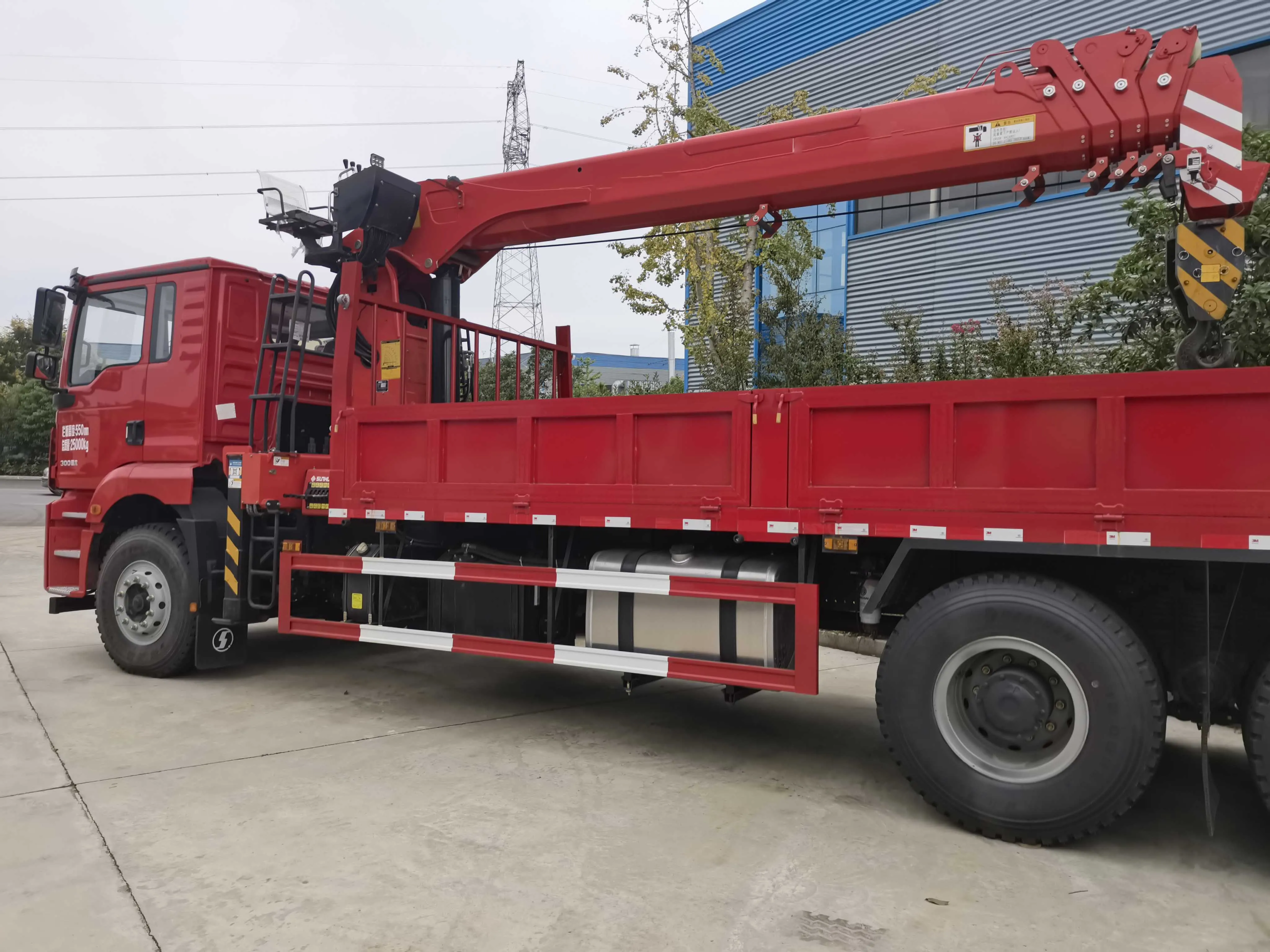 Custom Straight Arm Truck Crane 6x4 Mobile Jib Truck Installation New