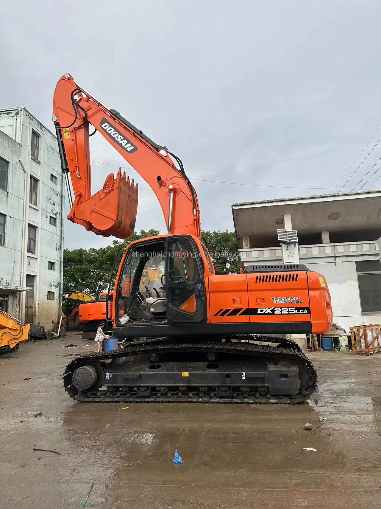 Cheap Korean Used Excavators For Sale At Low Prices Doosan Dx225 Dh220 ...