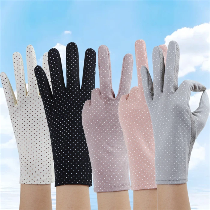 gloves3.jpg