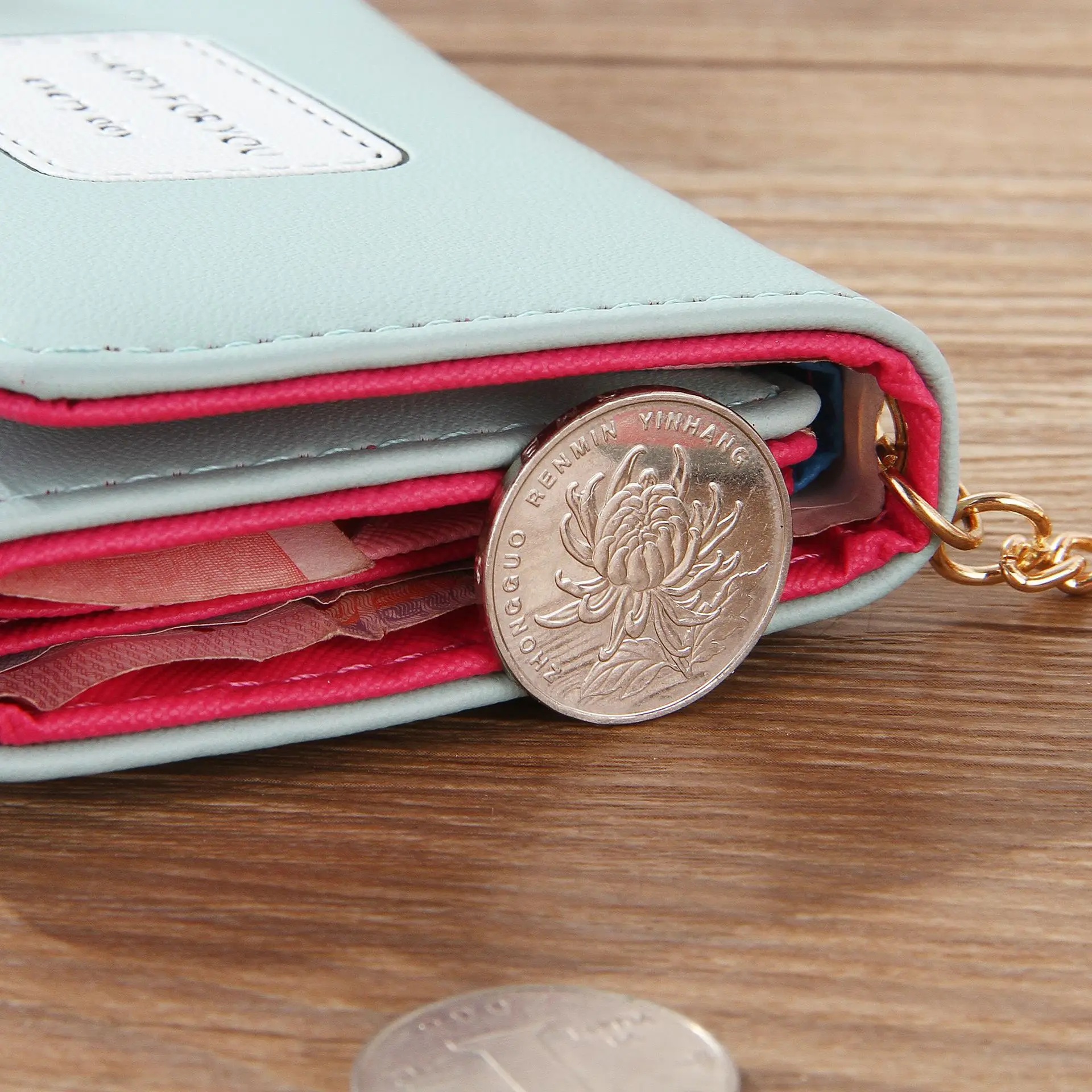 2020 Women's Short Wallet - Large Capacity & Stylish PU Leather