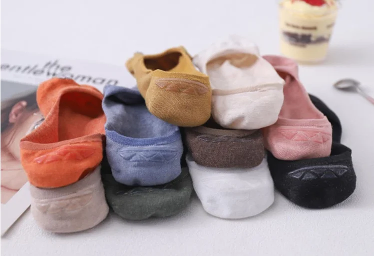HF Spring new women socks cotton shallow mouth invisible ten-color funny embroidery Sesame Street socks