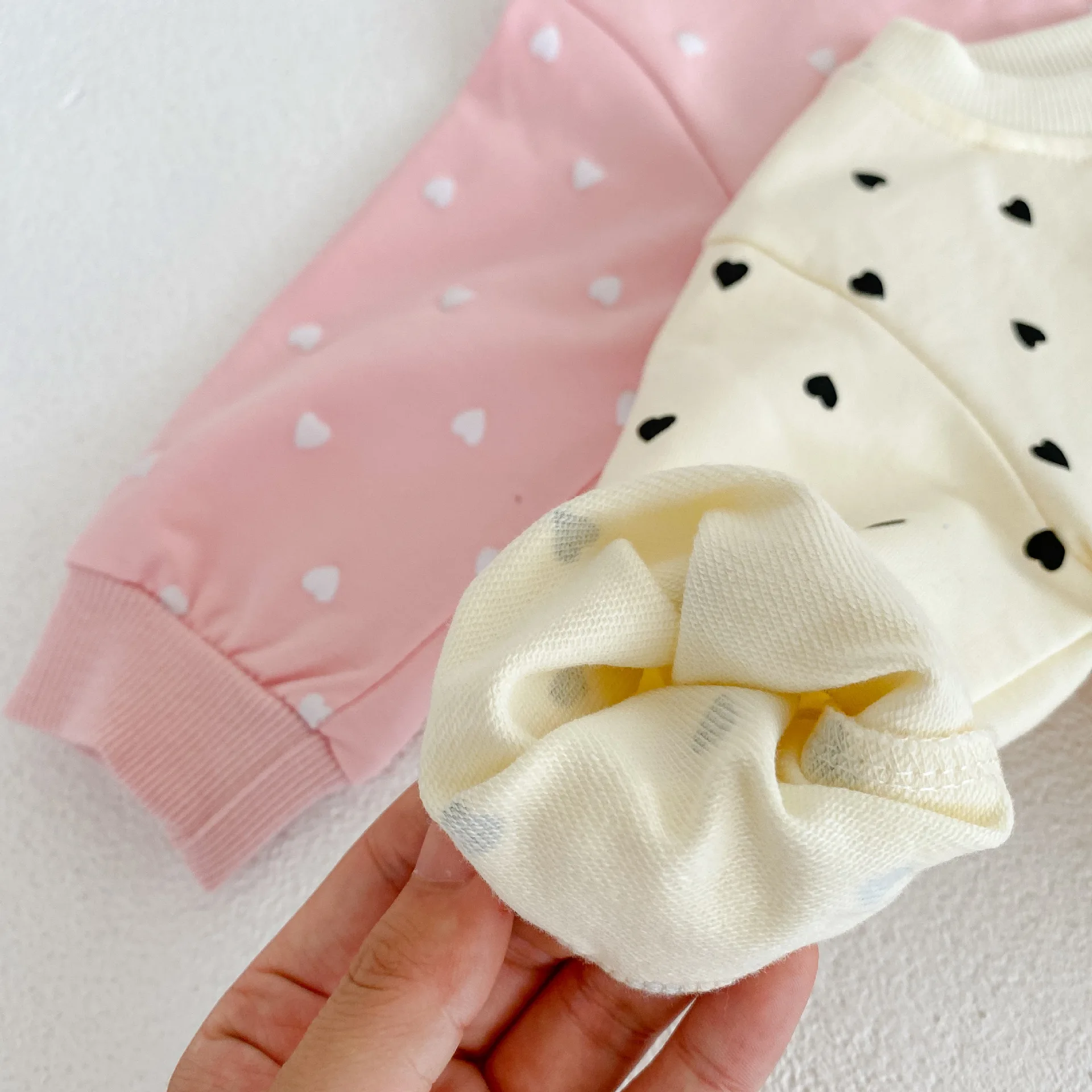 baby clothes Baby long-sleeved heart shaped printed round neck long sleeved top & ankle-tied trousers suit sets