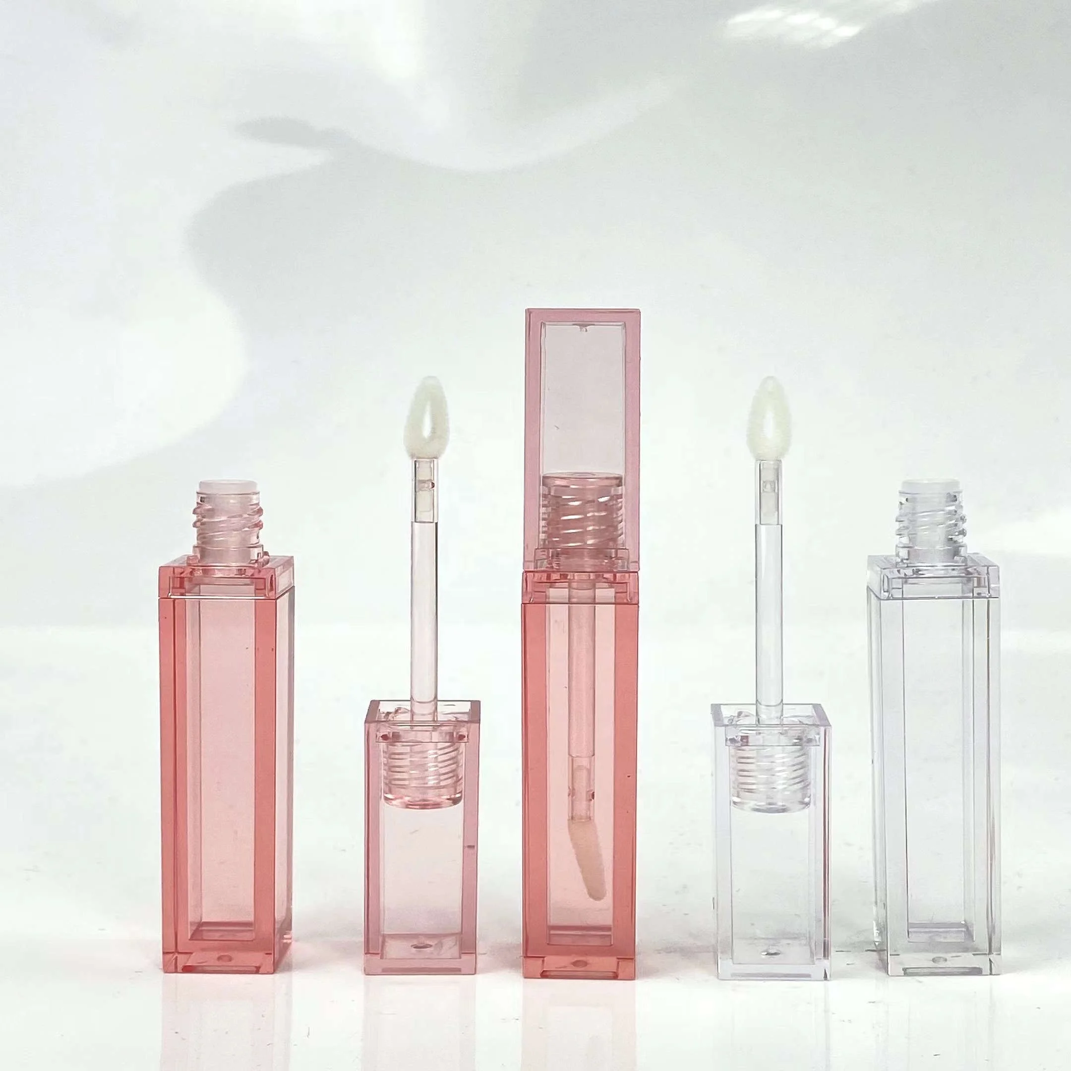 高デザインクリアピンクスクエアリップグロスチューブ卸売