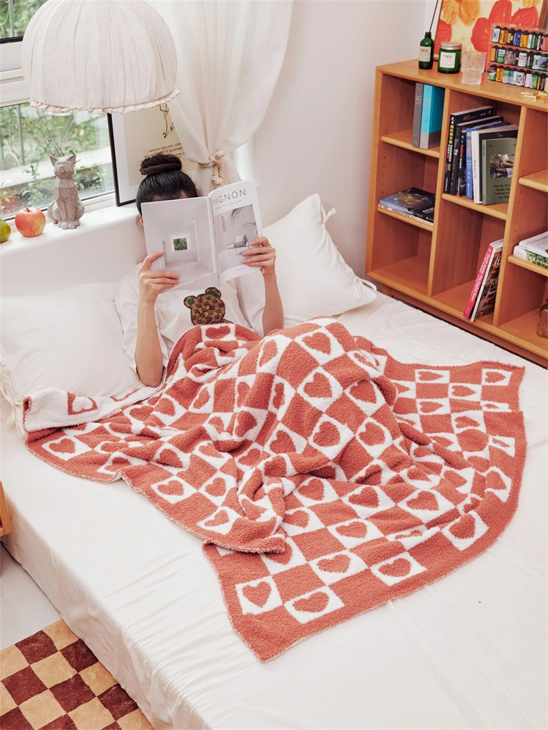 product hot selling soft warm checker heart microfiber knitted throw polyester winter blankets for sofa home decor tx-64