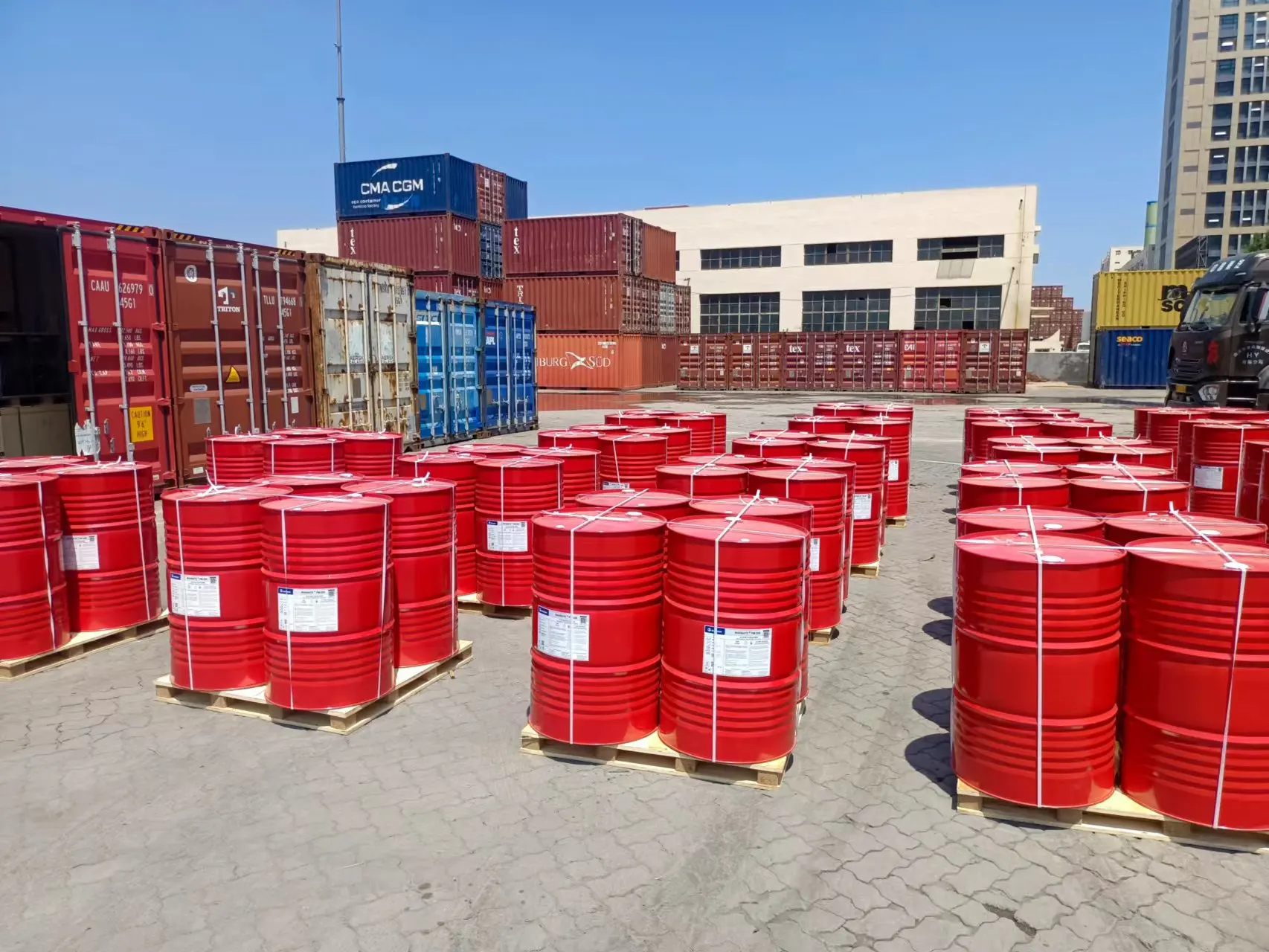 Factory Direct Polyol Isocyanate Polymeric Mdi 200 Competitive Price