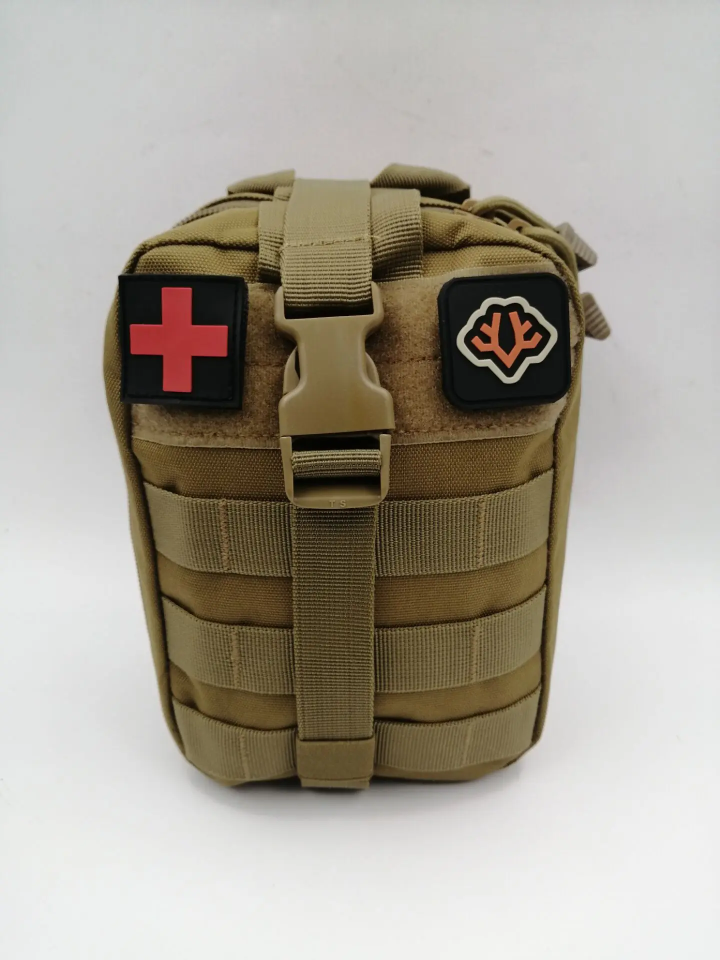 72 in 1 Camping Outdoor Tactical Gear First Aid kit Earthquake Emergency Survival Kit supplier