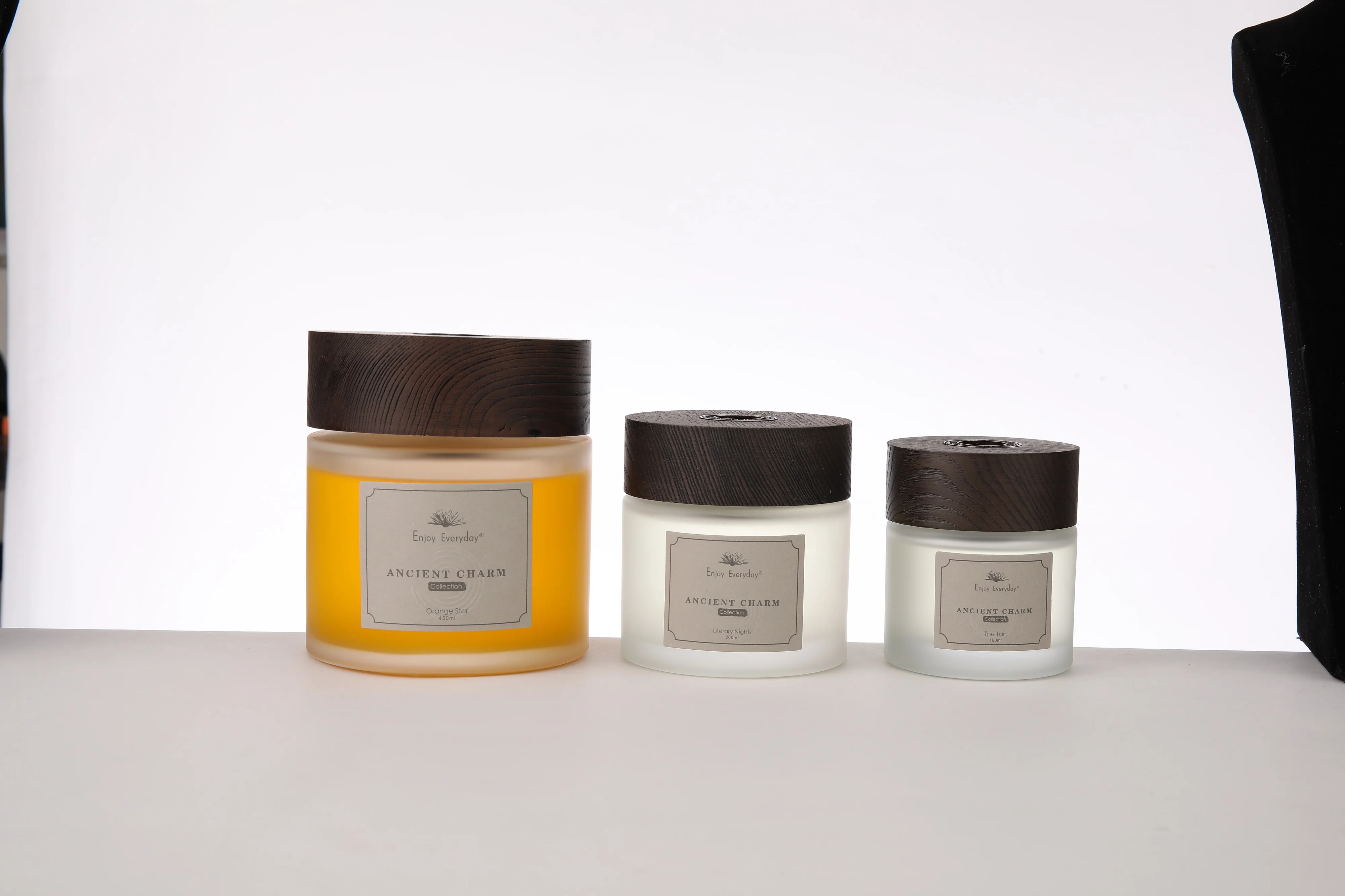 product high end luxury custom labels strong long fragrant aromatherapy reed diffuser glass bottle diffuser-3