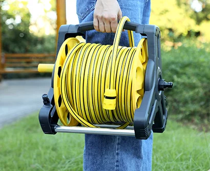Wall Mountable Garden Tools and Equipment Lightweight Hose Set Mini Watering Garden Hose Reel Set with 7 Pattern Nozzle Hanger