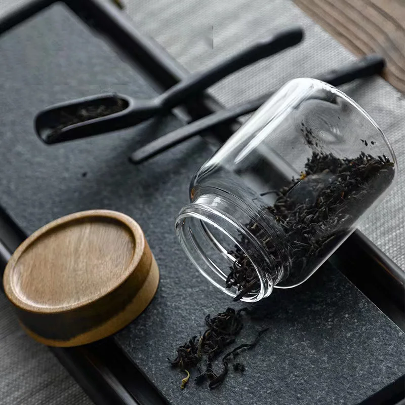 Wholesale Small Airtight Glass Jar with Spiral Lid Kitchen Sealed Food Storage Mason Jar with Acacia Wood Lid